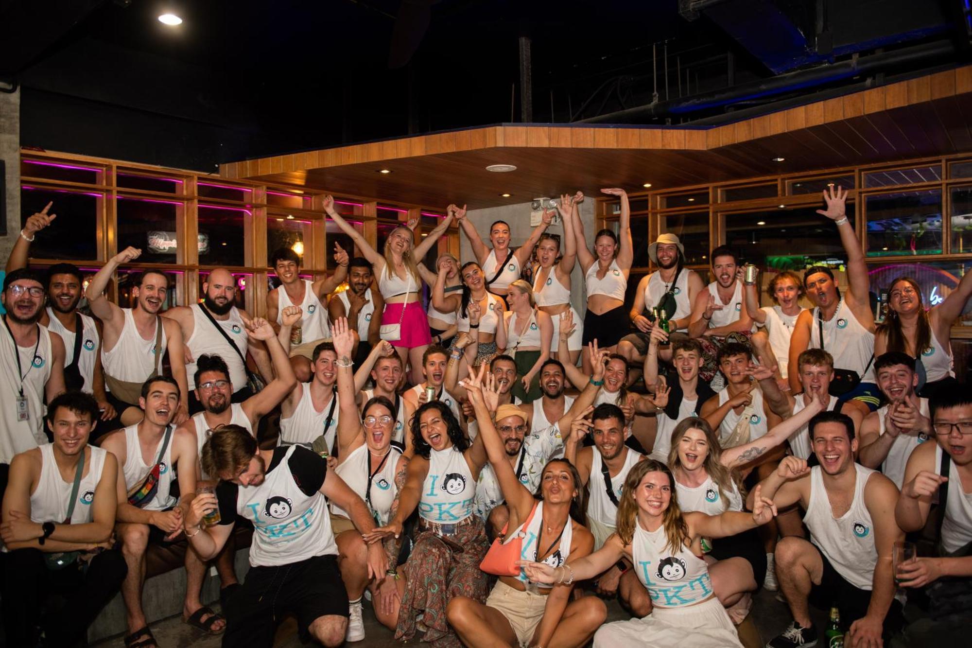 Mad Monkey Phuket Hostel Patong ภายนอก รูปภาพ